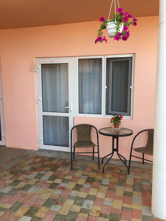 Morskaya Zhemchuzhina Hotell Zatoka Exteriör bild